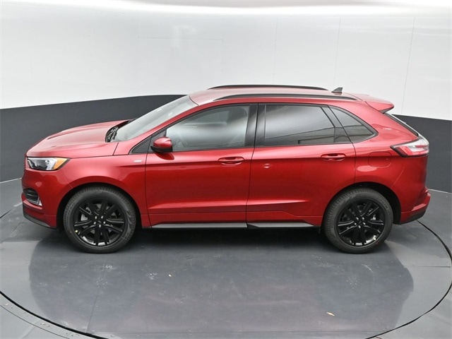 new 2024 Ford Edge car, priced at $40,357