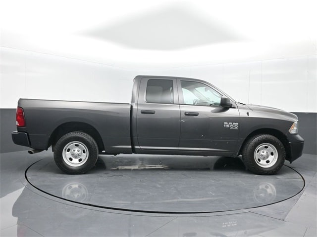 used 2019 Ram 1500 Classic car, priced at $18,554