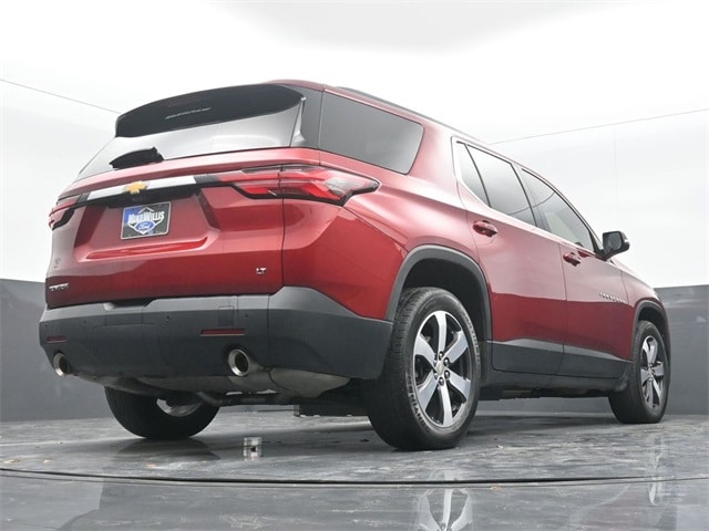 used 2022 Chevrolet Traverse car, priced at $30,194