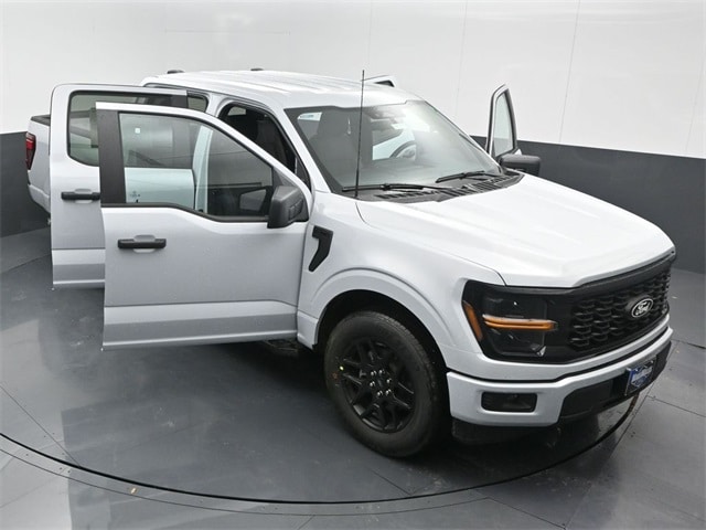 new 2025 Ford F-150 car, priced at $49,365