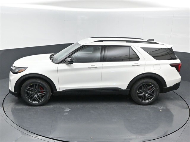 new 2025 Ford Explorer car, priced at $45,860