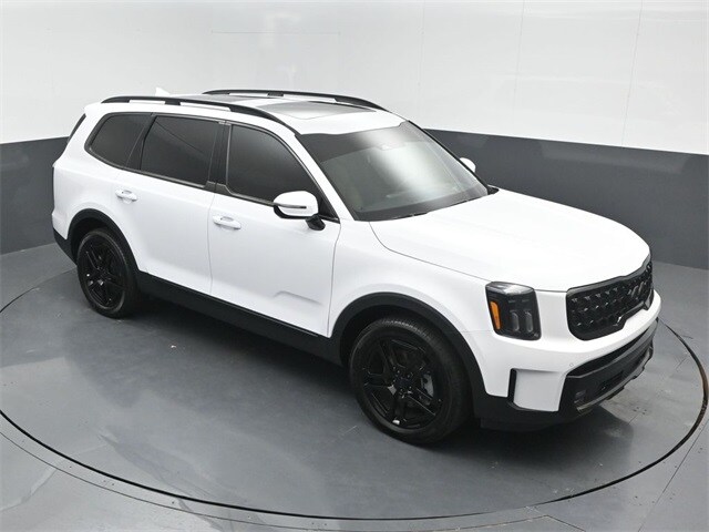 used 2025 Kia Telluride car, priced at $45,668