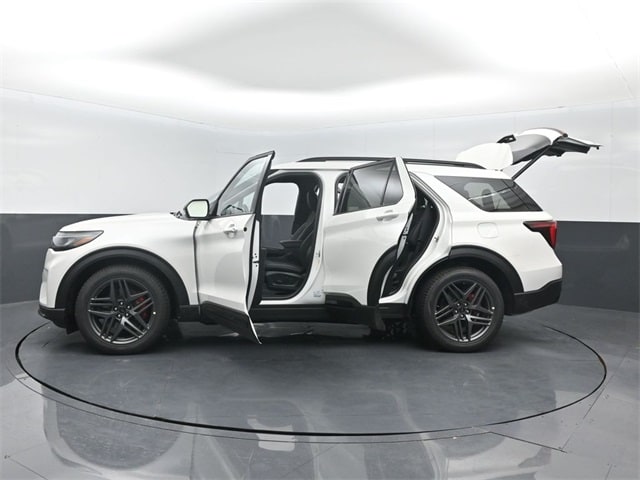 new 2025 Ford Explorer car, priced at $58,155