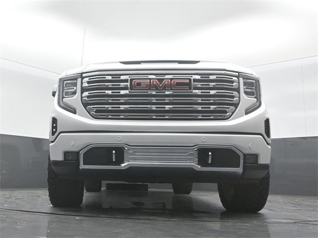used 2025 GMC Sierra 1500 car, priced at $67,397
