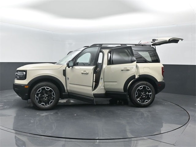 new 2025 Ford Bronco Sport car, priced at $37,846
