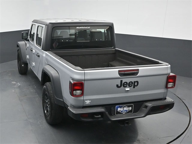 used 2023 Jeep Gladiator car, priced at $32,789