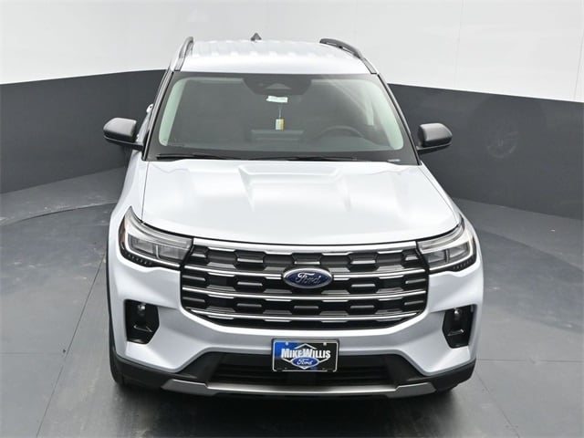 new 2025 Ford Explorer car, priced at $41,620