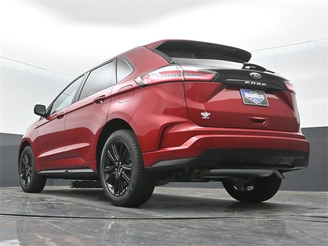 new 2024 Ford Edge car, priced at $40,357