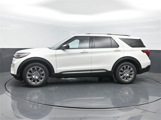 new 2025 Ford Explorer car, priced at $50,686