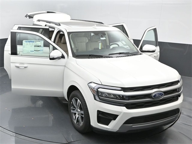 new 2024 Ford Expedition car, priced at $62,095