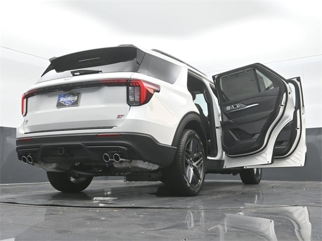 new 2025 Ford Explorer car, priced at $61,620