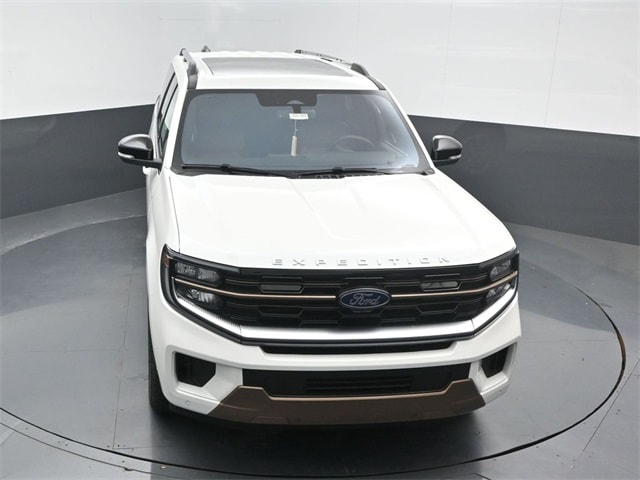 new 2025 Ford Expedition car, priced at $89,845