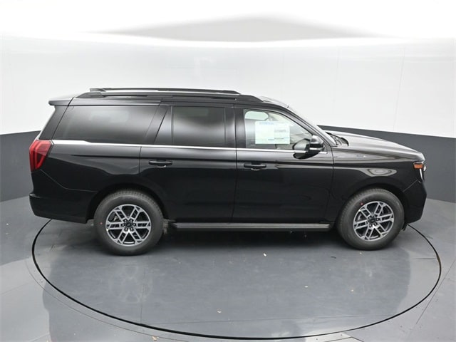 new 2025 Ford Expedition car, priced at $68,210