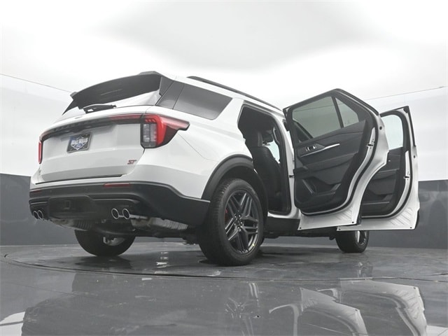 new 2025 Ford Explorer car, priced at $54,660