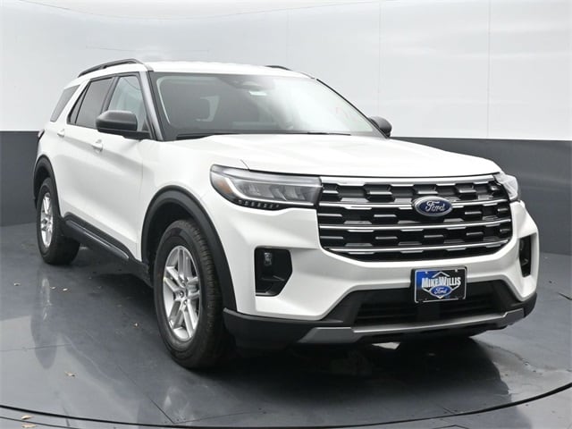 new 2025 Ford Explorer car, priced at $42,105