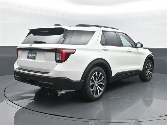 new 2025 Ford Explorer car, priced at $42,885