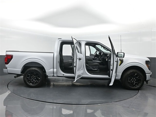 new 2025 Ford F-150 car, priced at $41,751