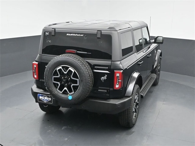 new 2025 Ford Bronco car, priced at $48,225