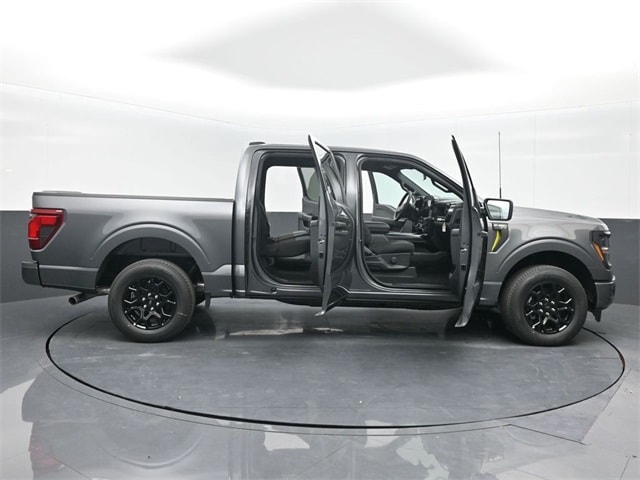 new 2025 Ford F-150 car, priced at $41,751