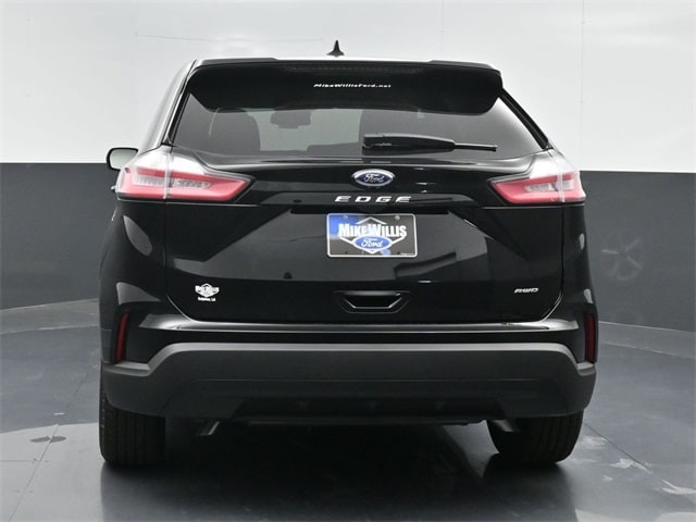 new 2024 Ford Edge car, priced at $33,060