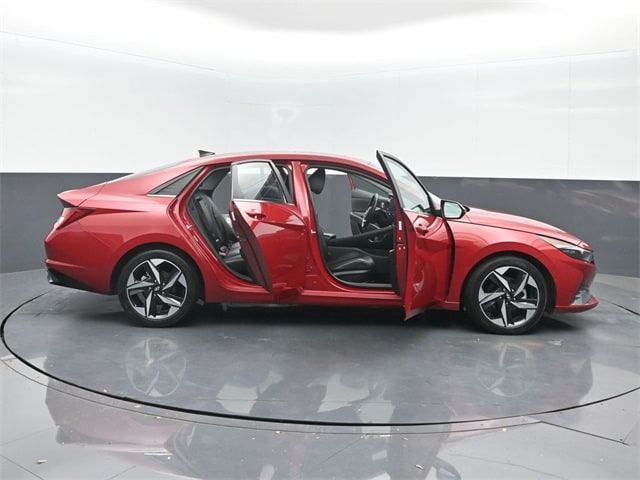 used 2022 Hyundai Elantra car, priced at $19,544