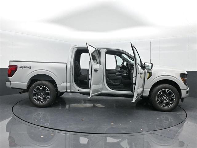 new 2024 Ford F-150 car, priced at $50,191