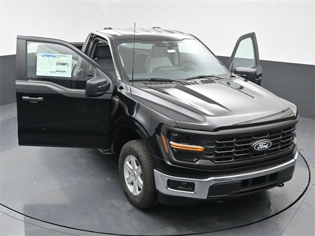 new 2025 Ford F-150 car, priced at $41,389