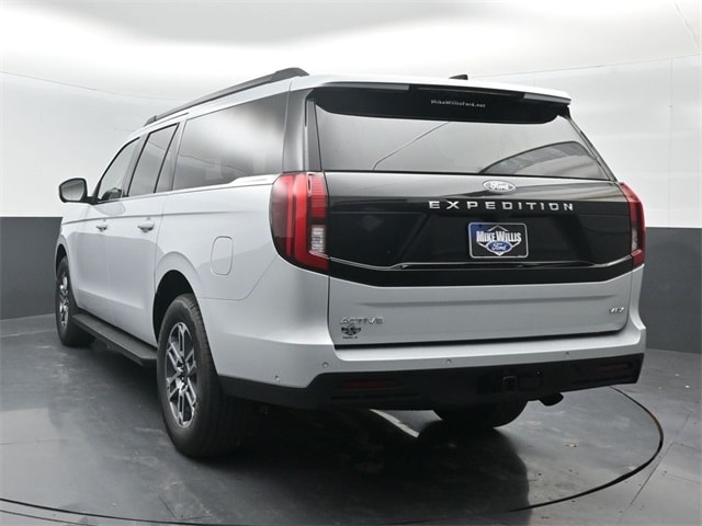 new 2025 Ford Expedition car, priced at $71,210