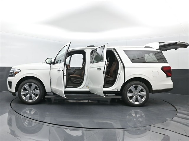 new 2024 Ford Expedition car, priced at $76,550