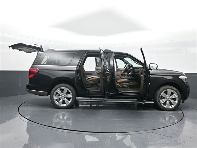 new 2024 Ford Expedition car, priced at $80,555