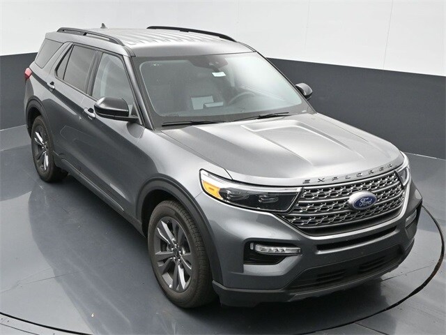 new 2023 Ford Explorer car, priced at $39,875