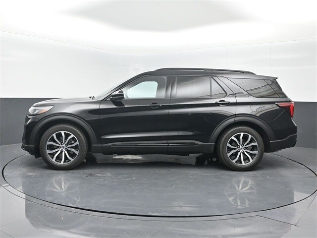 new 2025 Ford Explorer car, priced at $43,590