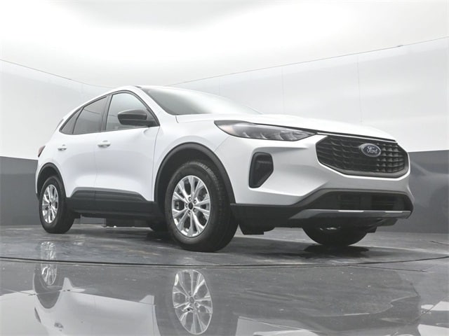 new 2025 Ford Escape car, priced at $27,010