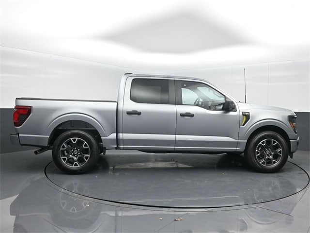new 2025 Ford F-150 car, priced at $43,083