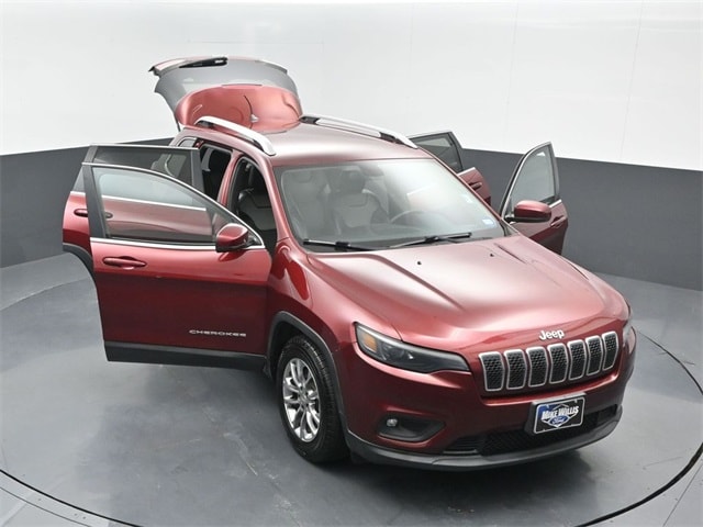 used 2019 Jeep Cherokee car, priced at $14,542