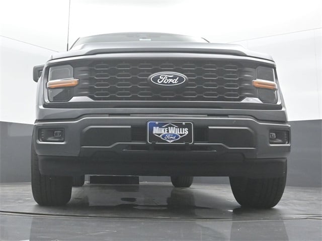new 2025 Ford F-150 car, priced at $45,230