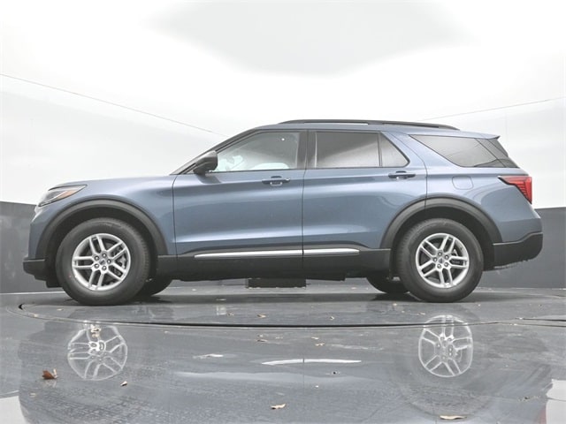 new 2025 Ford Explorer car, priced at $42,205