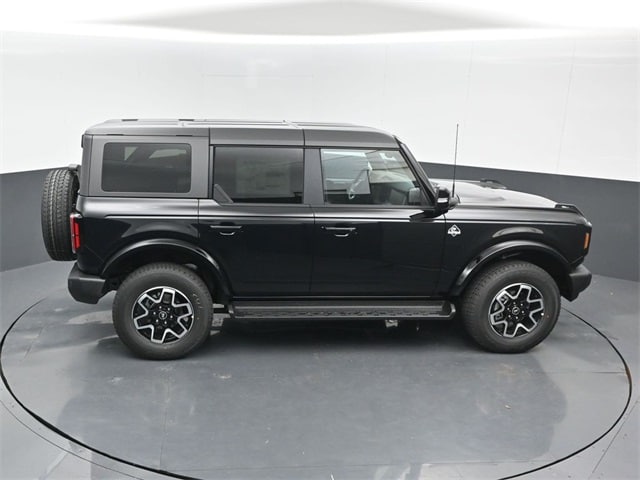 new 2025 Ford Bronco car, priced at $53,195