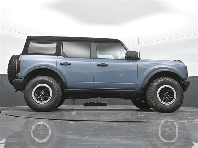 new 2024 Ford Bronco car, priced at $57,305