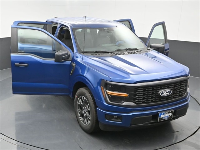 new 2024 Ford F-150 car, priced at $43,026