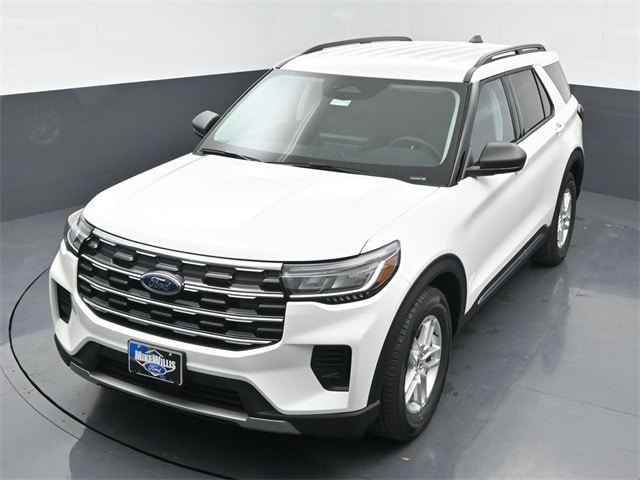 new 2025 Ford Explorer car, priced at $40,245