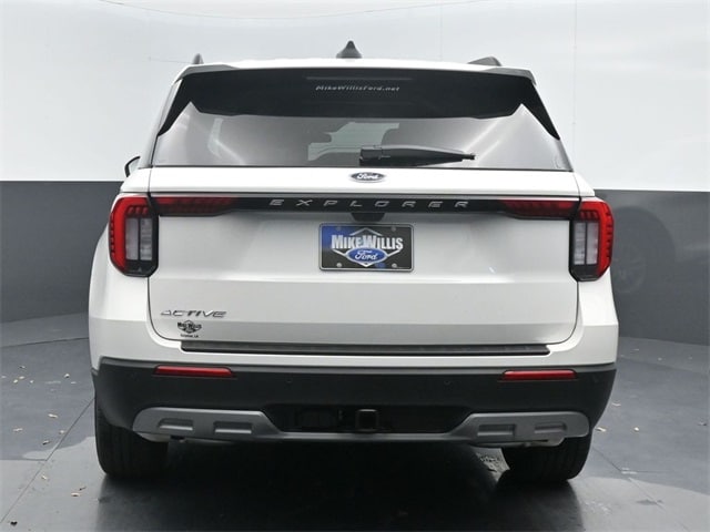 new 2025 Ford Explorer car, priced at $42,105