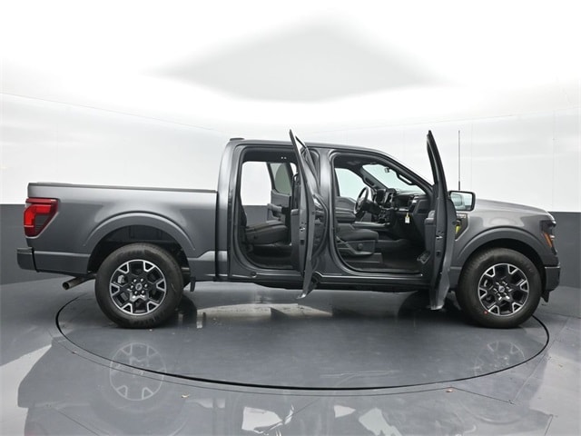 new 2024 Ford F-150 car, priced at $44,553