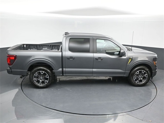 new 2025 Ford F-150 car, priced at $43,083
