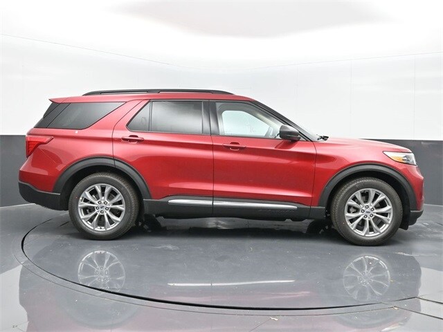 new 2024 Ford Explorer car, priced at $41,570