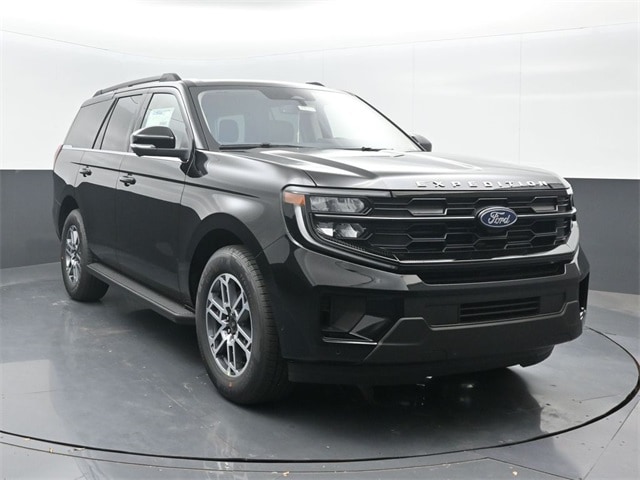 new 2025 Ford Expedition car, priced at $68,210