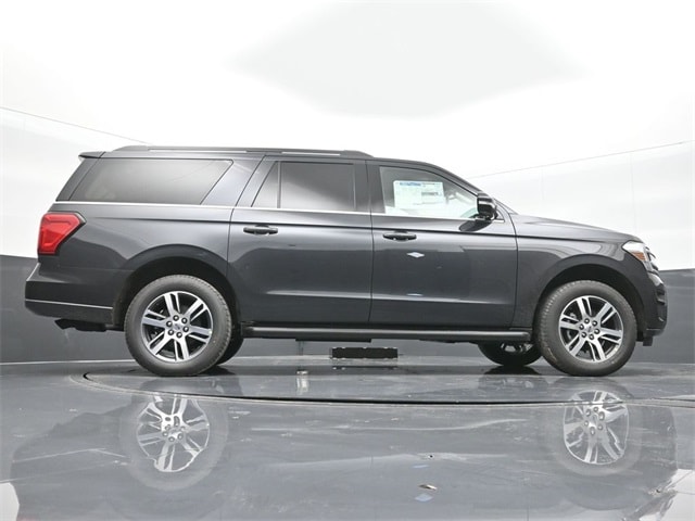 new 2024 Ford Expedition car, priced at $62,000