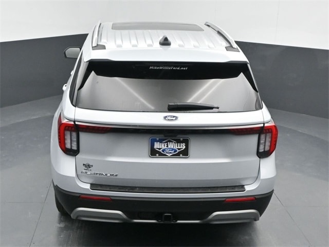 new 2025 Ford Explorer car, priced at $50,345