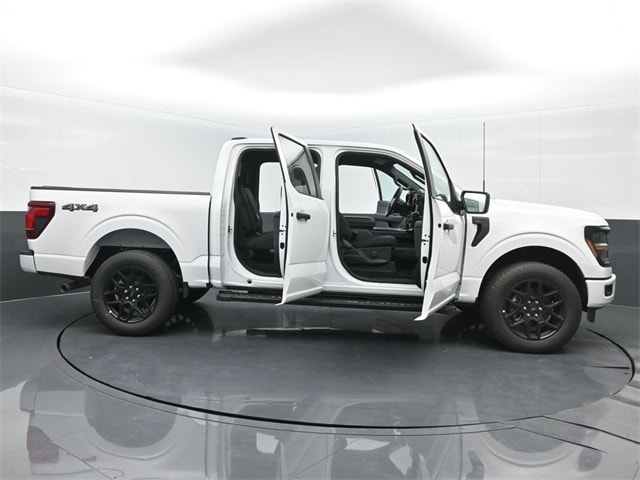 new 2024 Ford F-150 car, priced at $52,502