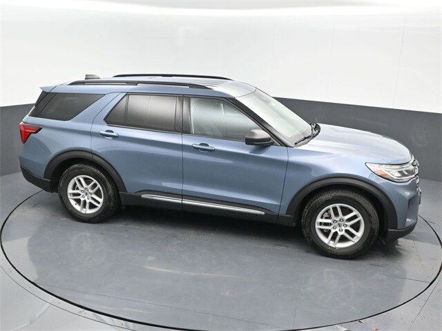 new 2025 Ford Explorer car, priced at $38,345